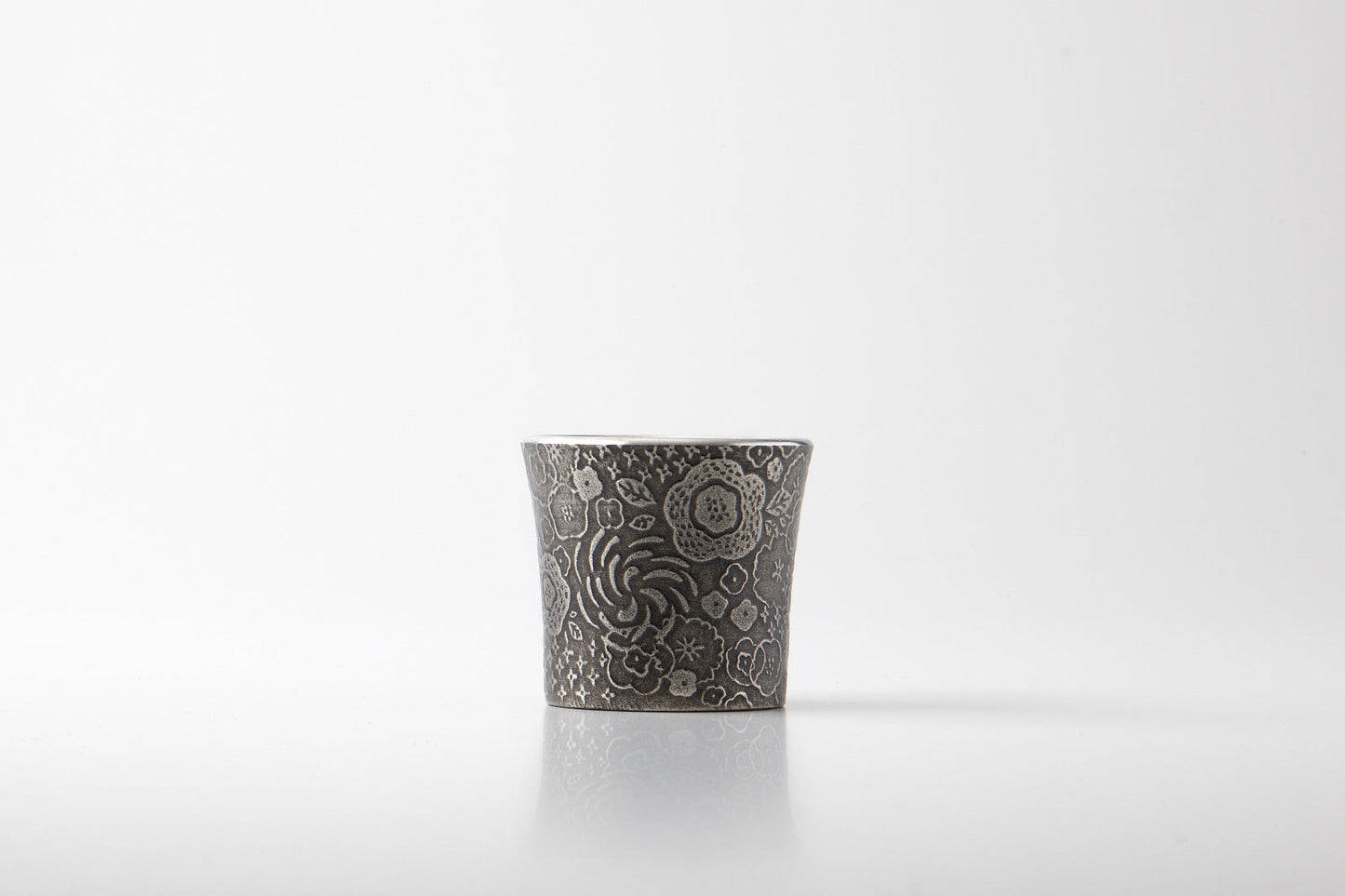 舞花 ぐい吞み　黒 - mai-k